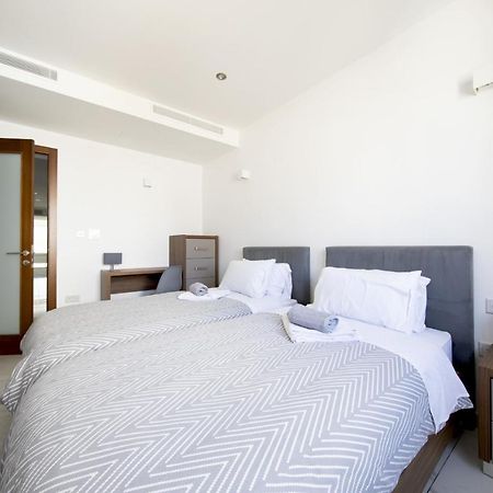 Luxurious 3 Bedroom Apartment With Breathtaking Views - Mmai1-1 Saint Julian's Exterior photo