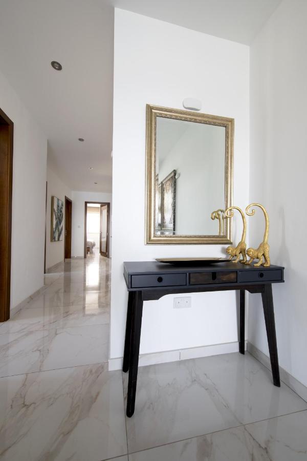 Luxurious 3 Bedroom Apartment With Breathtaking Views - Mmai1-1 Saint Julian's Exterior photo